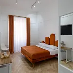 Garibaldi 125 بيت ضيافة نابولي