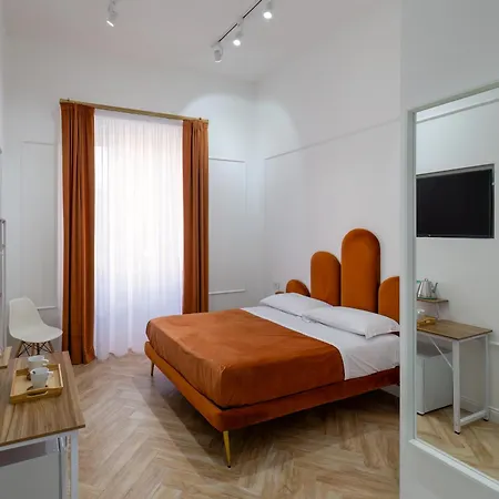 Garibaldi 125 Gasthuis Napels