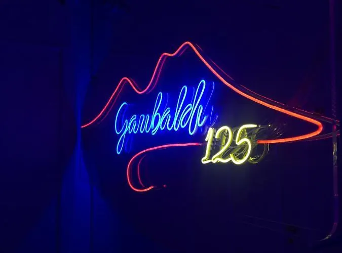 בית הארחה Garibaldi 125
