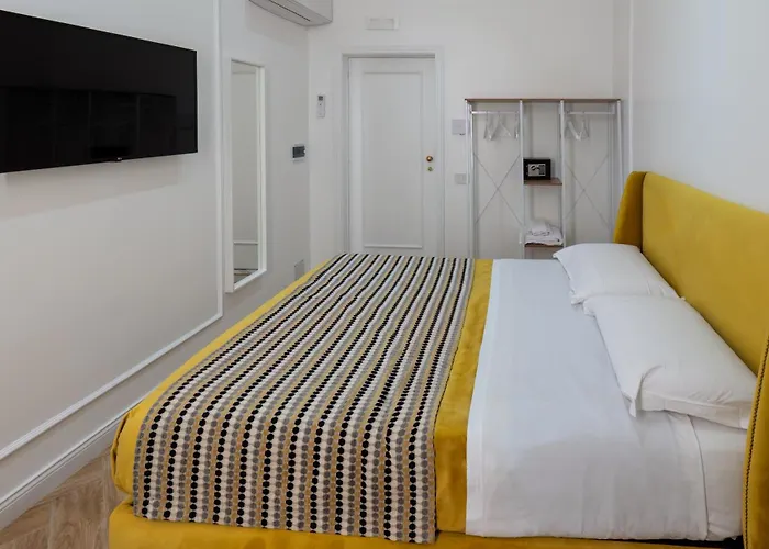 Garibaldi 125 4* Неаполь