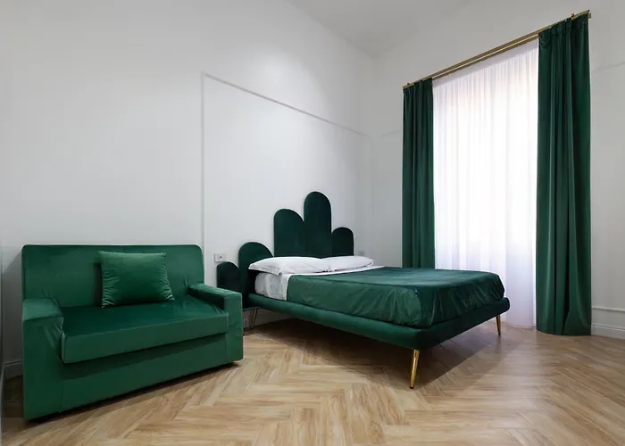 Garibaldi 125 Гостевой дом Неаполь