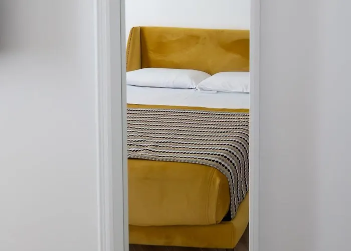 Garibaldi 125 Гостевой дом Неаполь