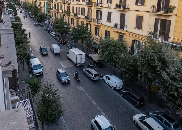 Garibaldi 125 Неаполь