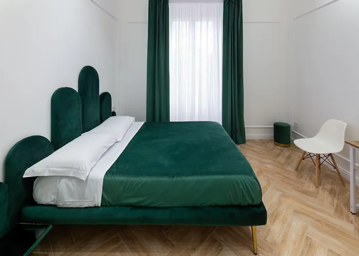 Garibaldi 125 Неаполь